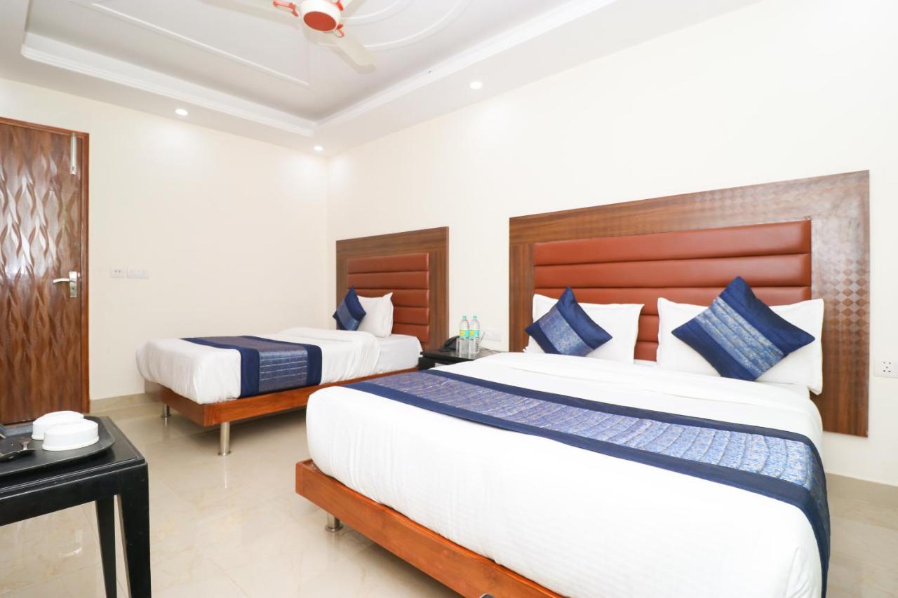 Hotel Belwood Suites - Near Airport New Delhi