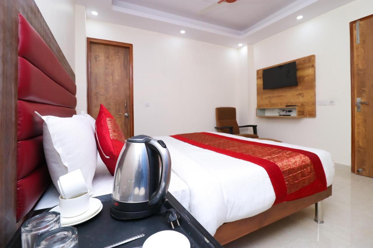 Belwood Suites - Near Airport Hotel New Delhi